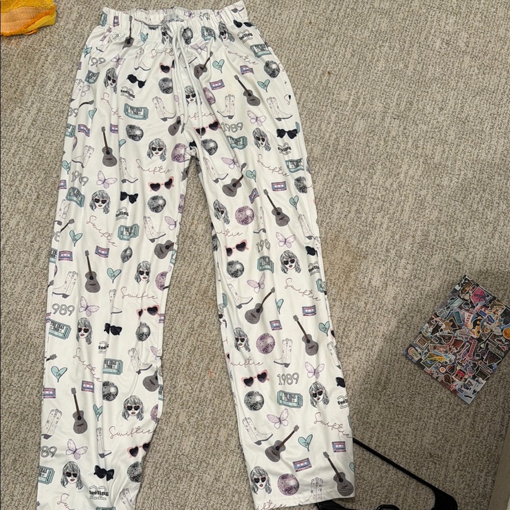 Paisley & Gray White Pajama Pants with Pastel Graphic Icons